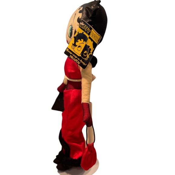 Betty Boop KellyToy Rag Doll - Picture 4 of 11